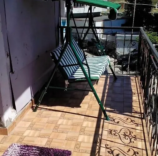 Appartement à 2 Chambres à Coucher